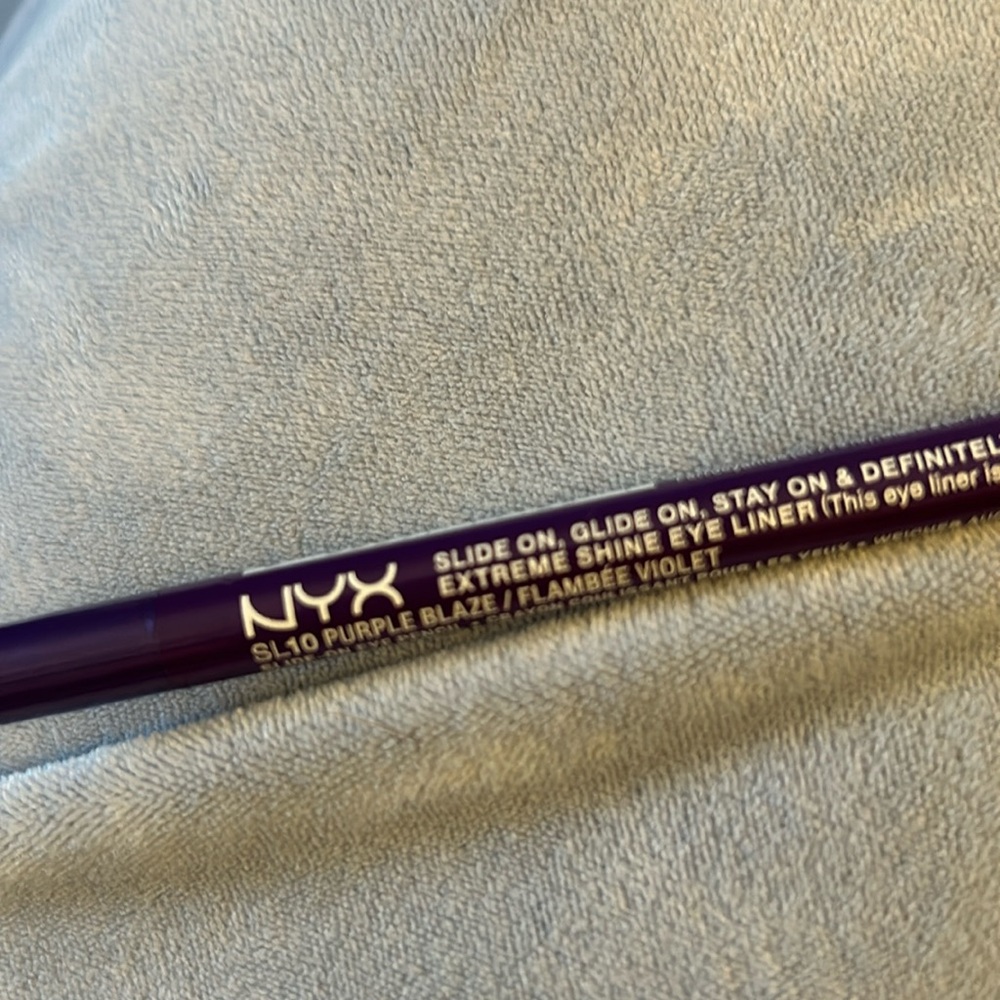 NYX eyeliner
